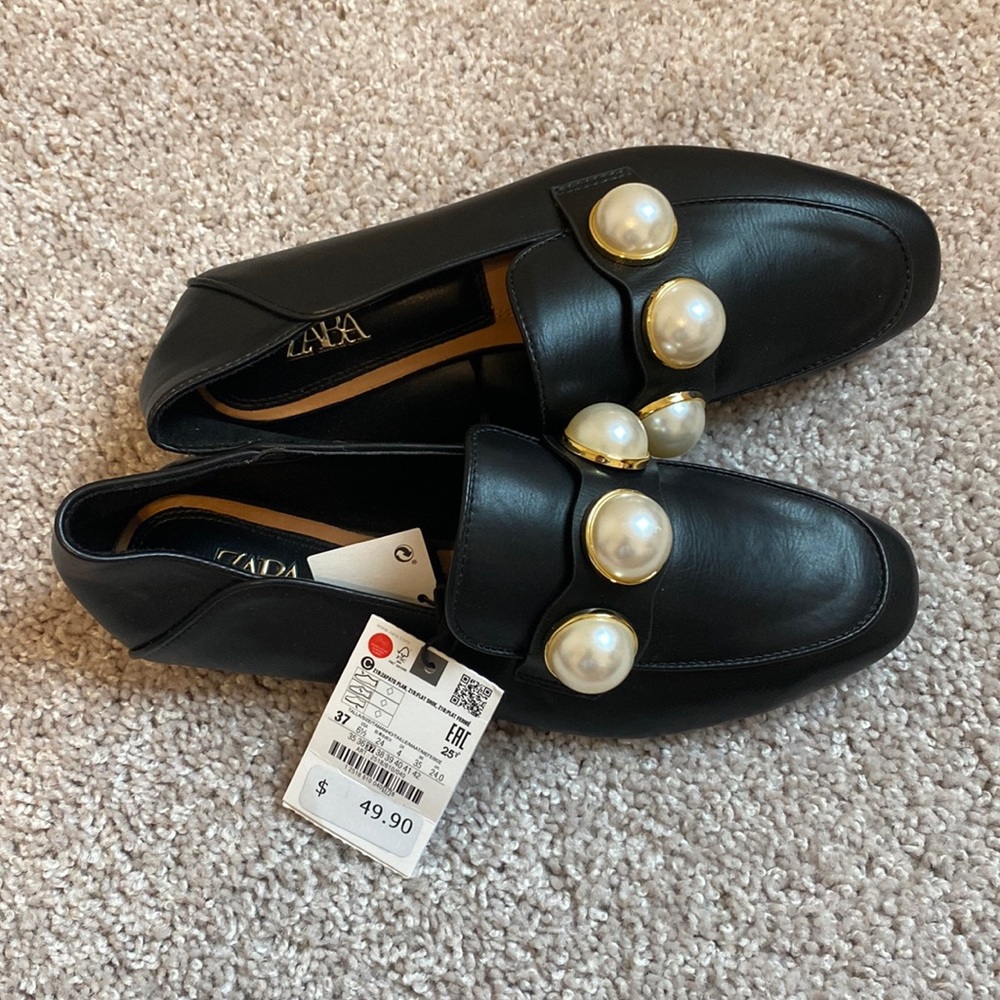 Zara Flats